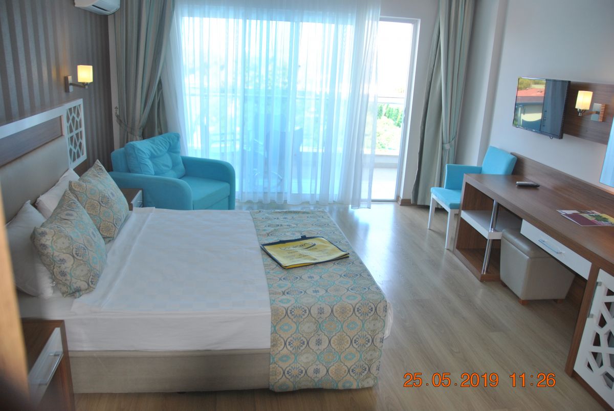 imagini hotel LONICERA RESORT